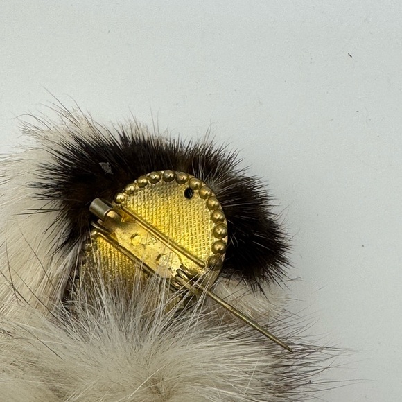 Vintage Art Deco Style Portrait Painted PorcelainLady Face Mink Fur Brooch Pin - Picture 10 of 10